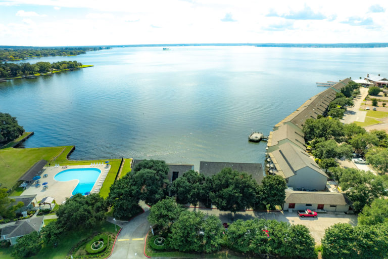 Photo or resort and lake conroe